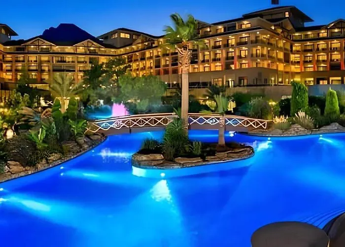 Szálloda The Grand Rixos 5*