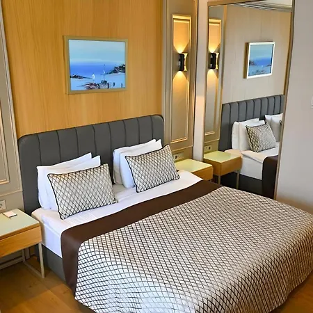 The Grand Rixos 5*